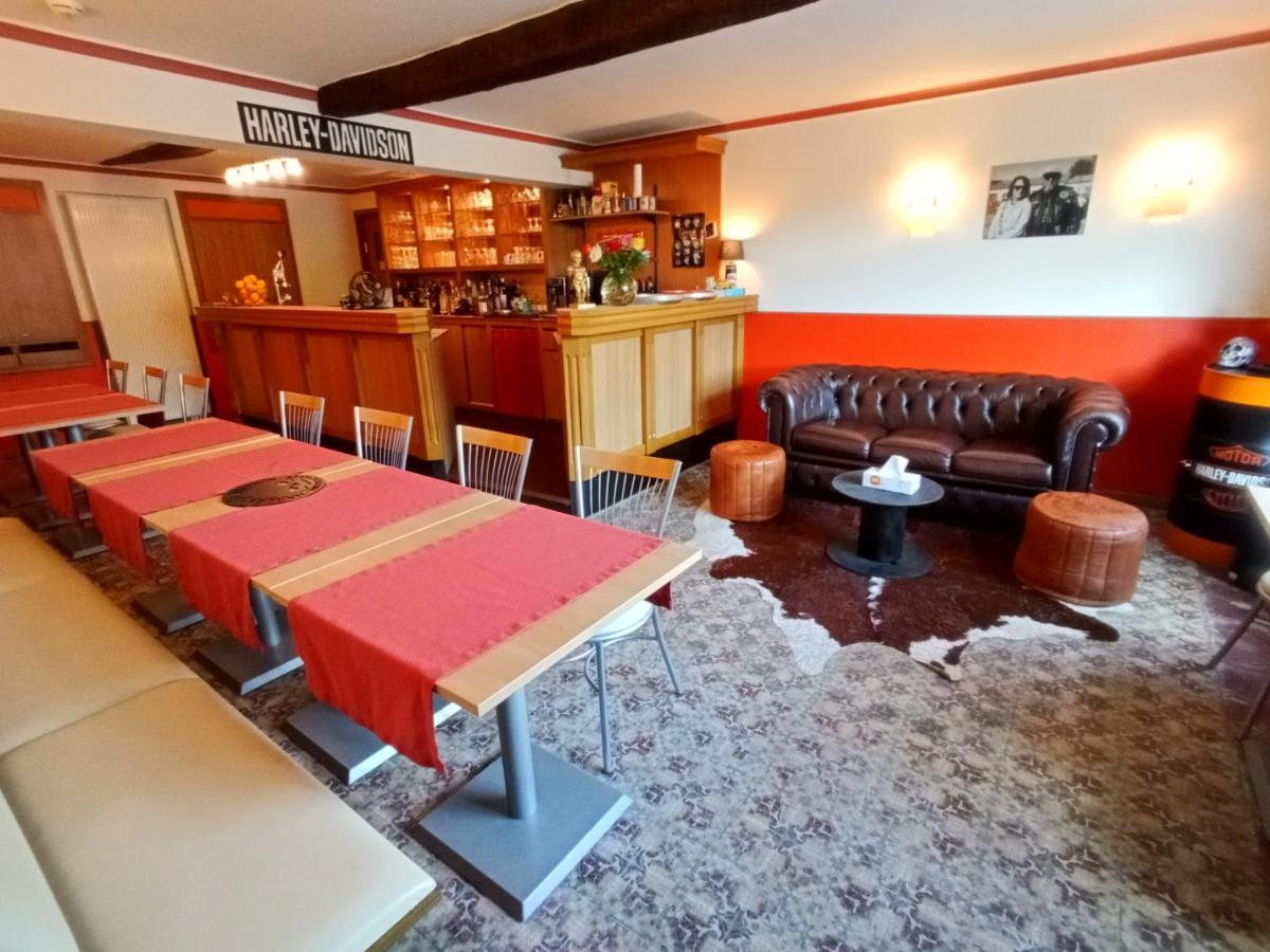 Auberge De Bouvignes Dinant Esterno foto